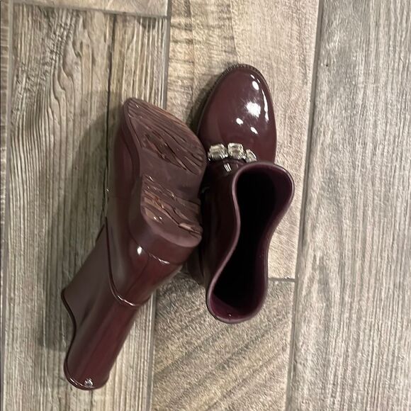 Michael Kors ornated Purple Winter Rain Boots with Glossy Finish - Picture 4 of 4